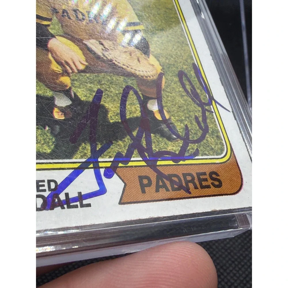 1974 Topps Fred Kendall San Diego Padres Autographed Baseball Card 53 Signed NM